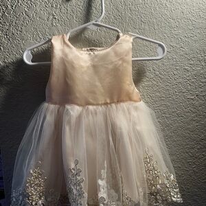 SHEIN Elegant Cream and Gold Kids Dress